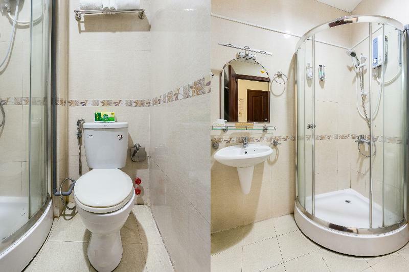 Oyo 130 Tuan Long Hotel ホーチミン市 エクステリア 写真